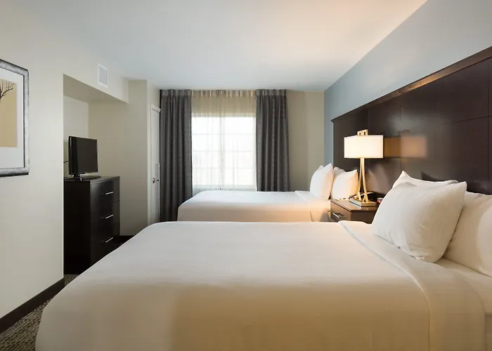 Hotel Staybridge By Ihg 3*