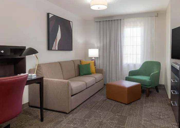 Hotel Staybridge By Ihg 3*