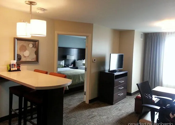 Staybridge By Ihg Hotel 3*